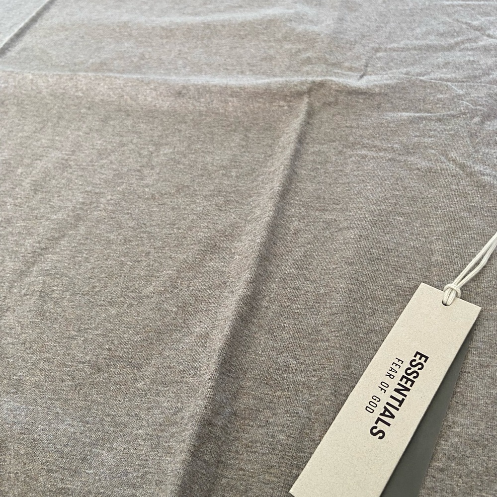 ESSENTIALS FEAR OF GOD UNISEX T SHIRT SIZE SMALL COLOR HEATHER DARK OATMEAL